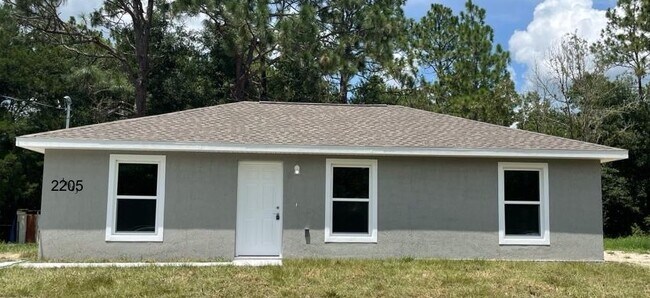 Building Photo - 2205 SW 141st Terrace