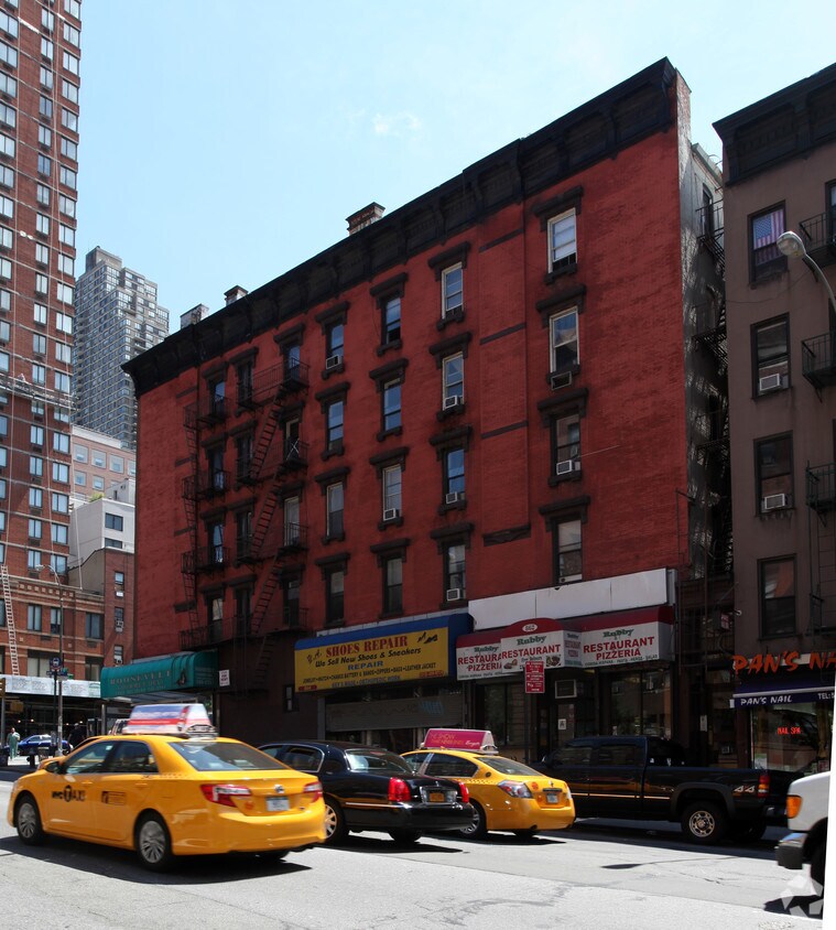 Building Photo - 862 10th Ave