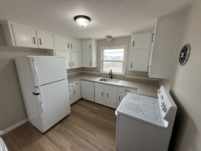 Foto del edificio - 820 35th Ave Ct