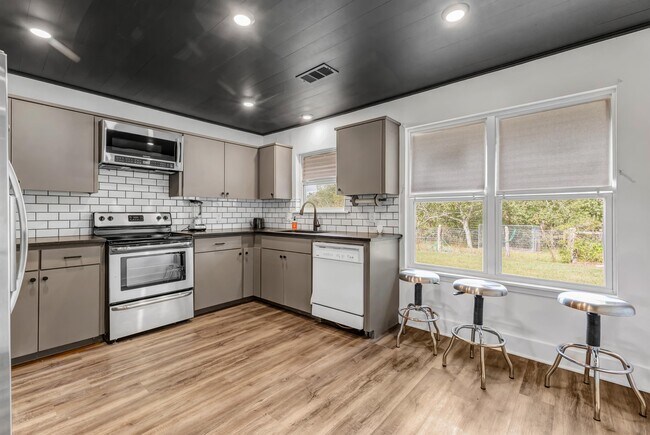 Foto del edificio - 15820 TX-21