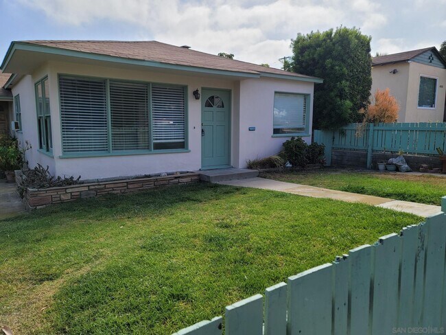Foto del edificio - 4660 Saratoga Ave