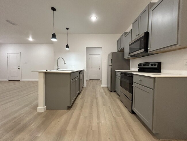 Foto del edificio - 5703 Kemper St