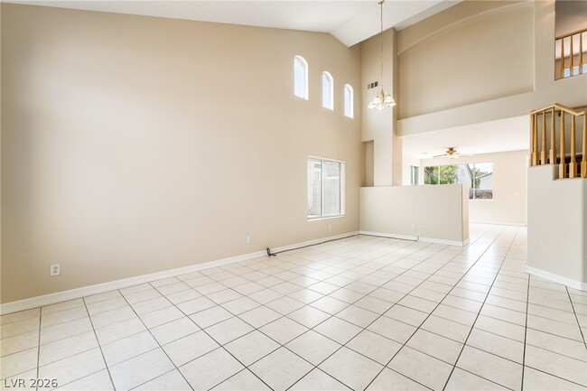 Building Photo - 2611 Earthen Mesa Terrace