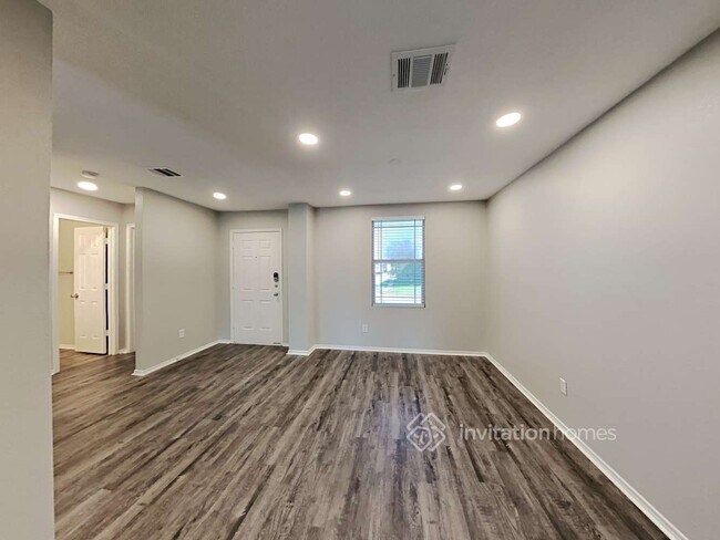 Building Photo - 1503 Honey Bee Ln