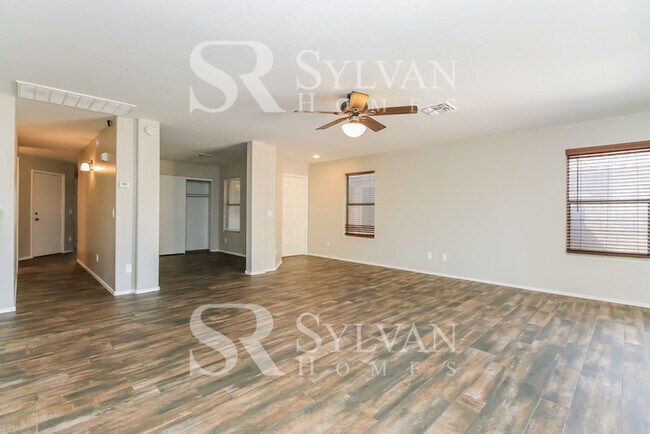 Foto del edificio - This charming home is waiting for you!