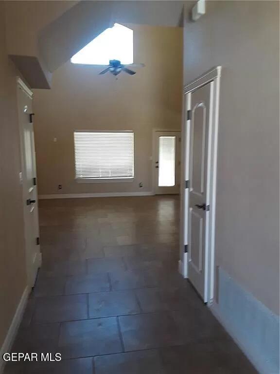 Building Photo - 3728 Coco Palm Dr