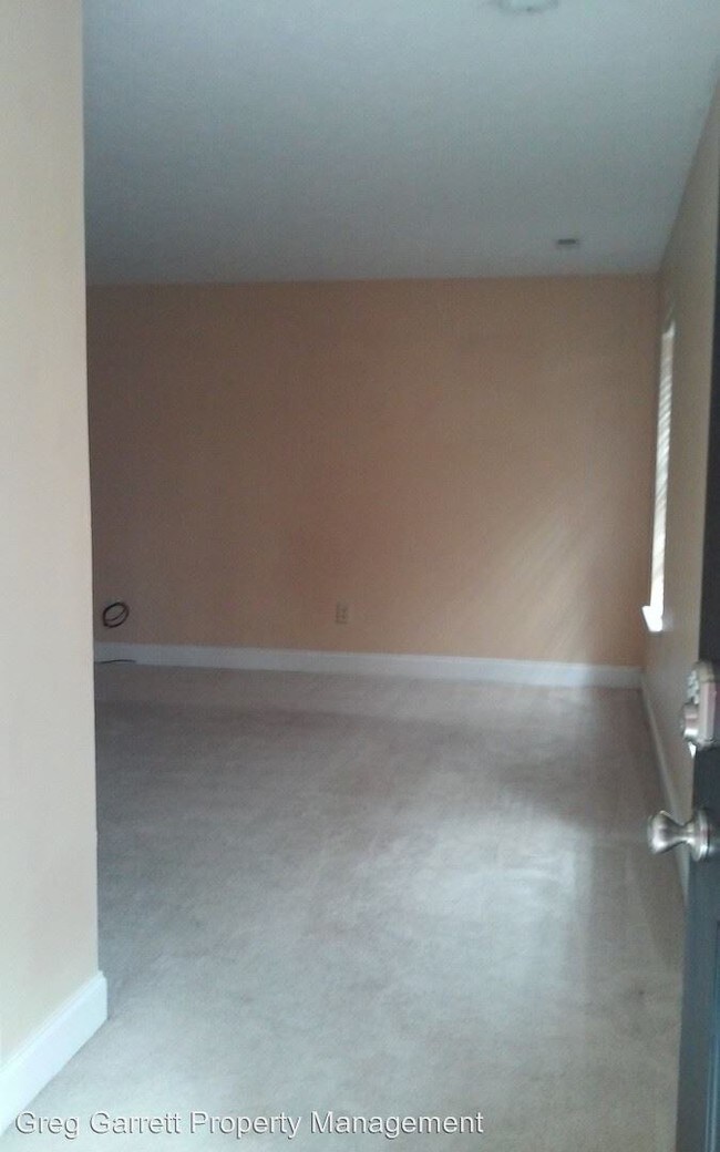 Building Photo - 3 br, 2.5 bath House - 67 Rotherham Lane