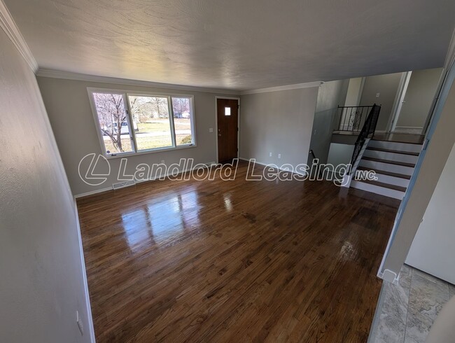 Building Photo - Fully Remodeled Split-Level Home in Amherst Schools