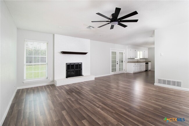 Building Photo - 2510 Bunker Hill Dr