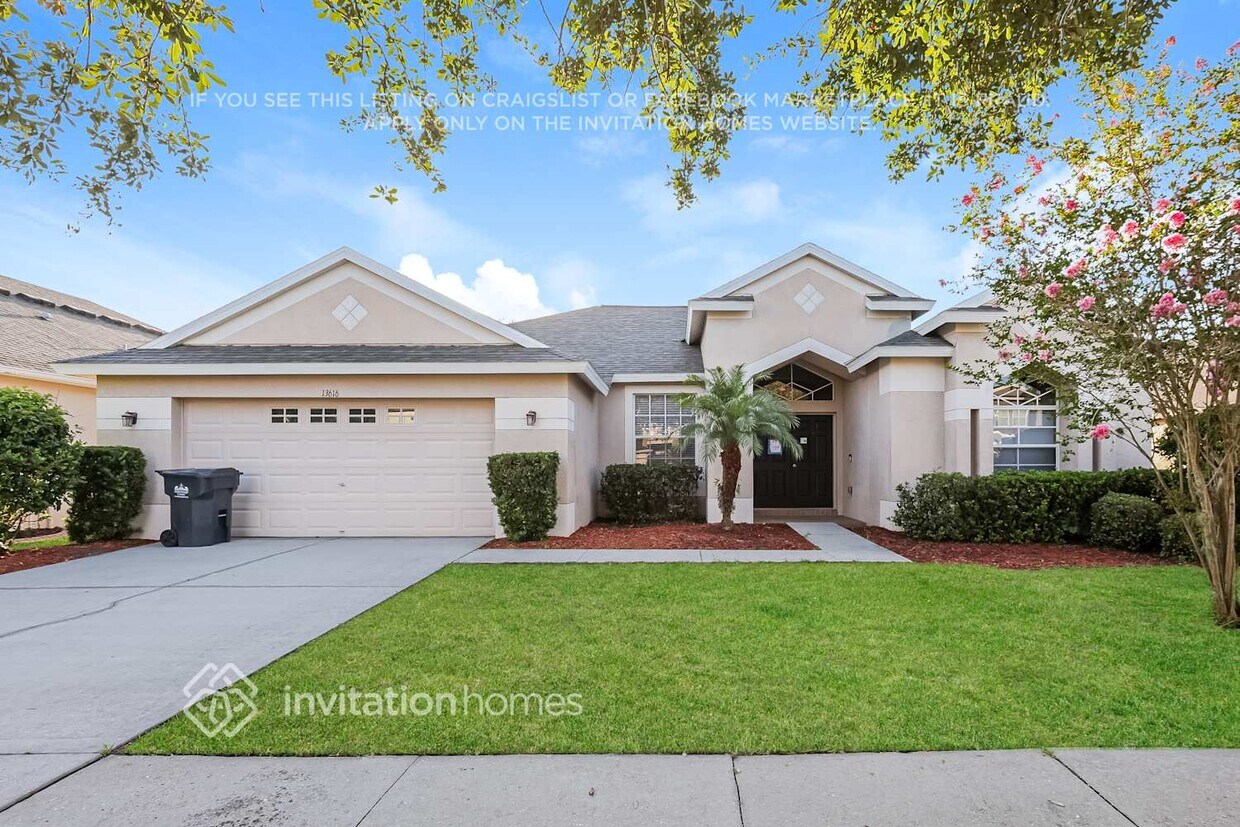 Foto principal - 13616 Artesa Bell Dr