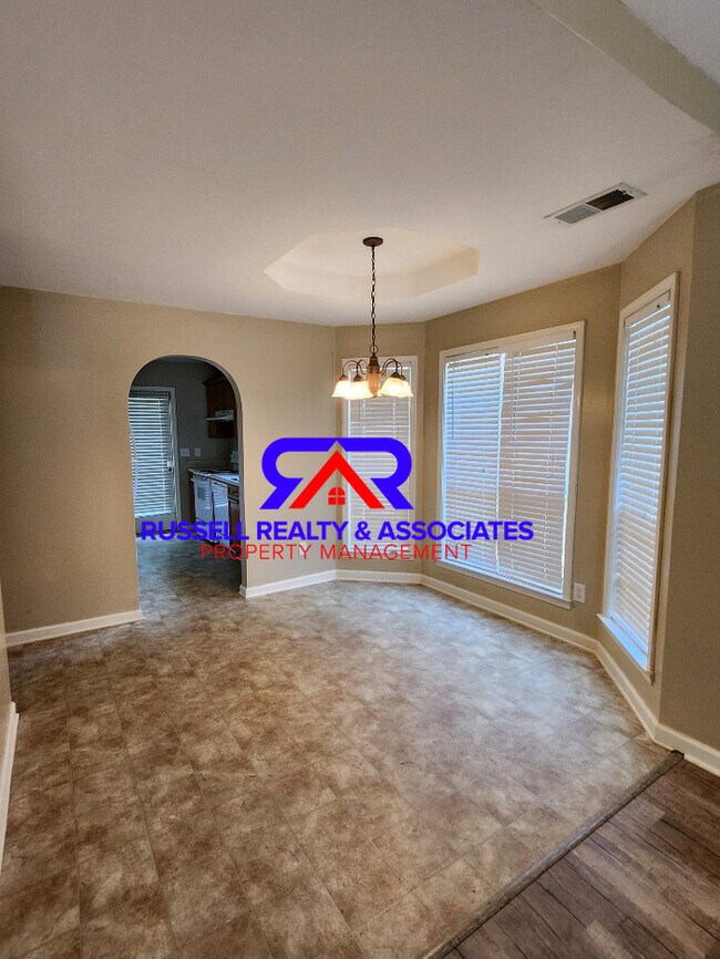 Building Photo - Calera House!