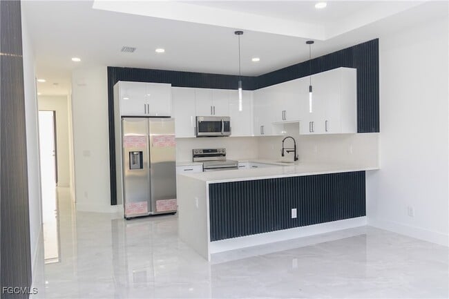 Foto del edificio - 843 Duplex St E