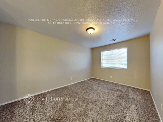 Building Photo - 163 S Parkwood