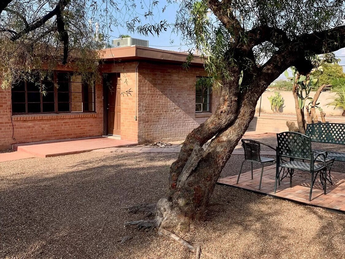 Foto principal - 2334 N Richey Blvd