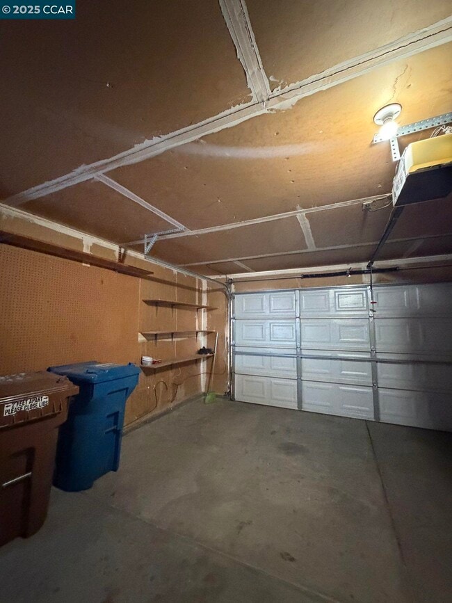 Building Photo - 105 Via Cabrera Ln