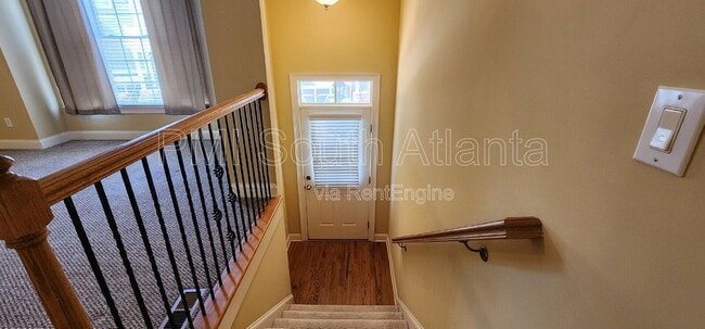 Building Photo - 106 Lexington Village