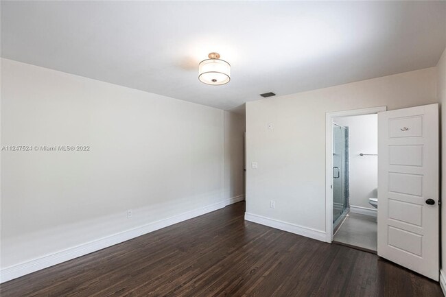 Building Photo - 241 NE 89th St