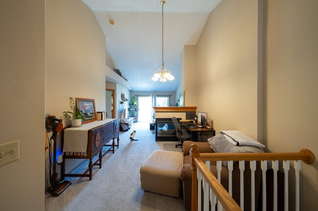 Building Photo - 8772 Coburn Ct