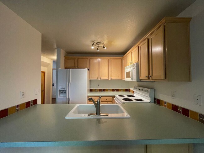 Foto del edificio - 17227 SE Pine St