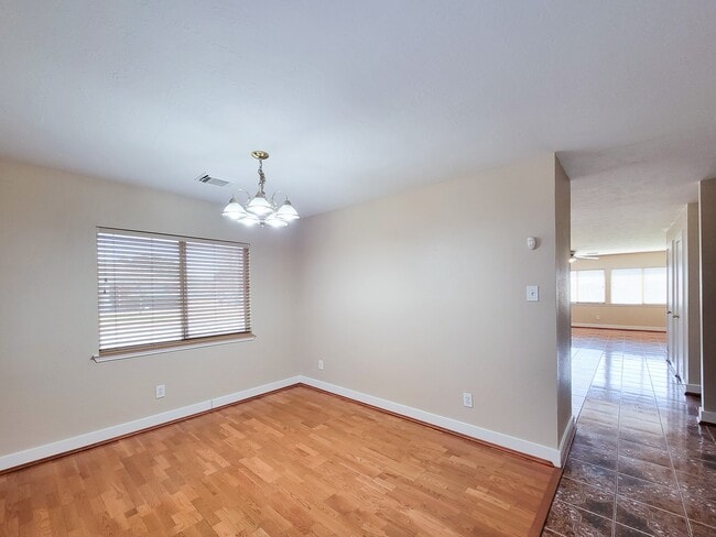 Building Photo - 19803 Falcon Hill Ct