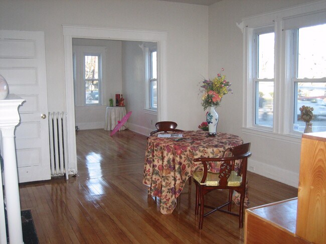 Building Photo - 1100 Boylston St