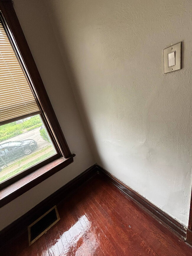 Building Photo - St Louis City Duplex
