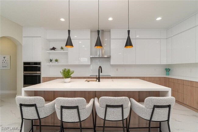 Building Photo - 13965 Avon Park Cir