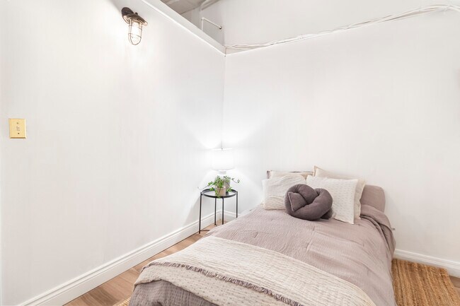 Photo du bâtiment - 1496 Drouillard Rd