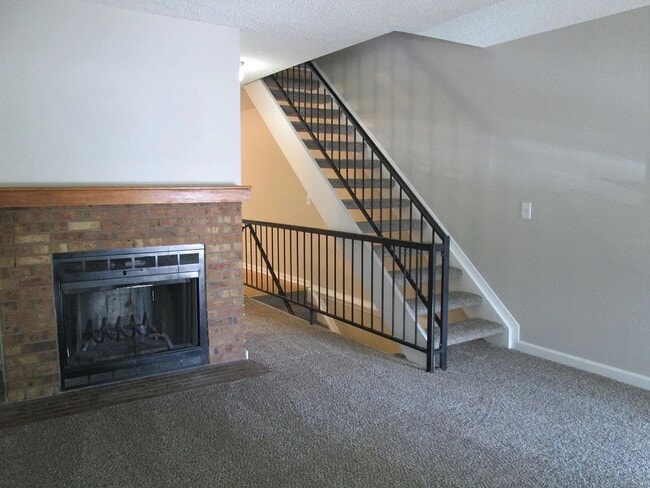 Building Photo - Charming 3-Bedroom Home in Victoria Place neighborhood! MOVE IN SPECIAL!!