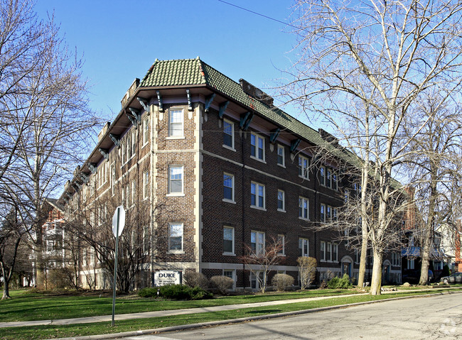 Duke Apartments - Duke-Crestview Apartments