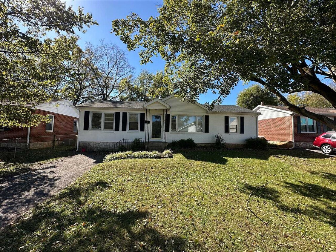 Foto principal - 1021 Roselawn Way