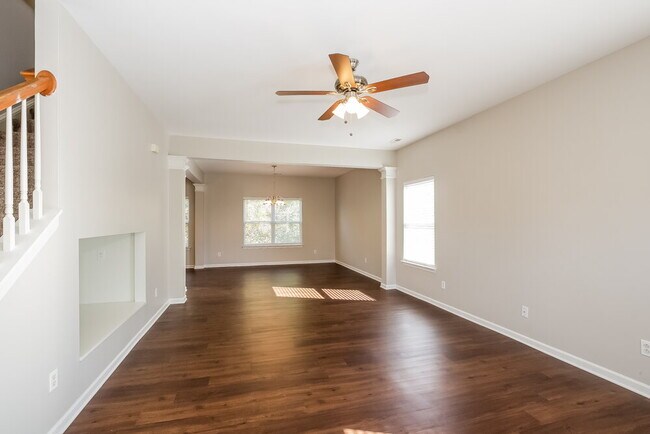 Foto del edificio - 15419 Chowning Tavern Ln
