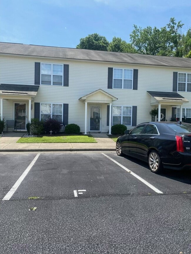 Building Photo - 4242 Dudleys Grant Dr