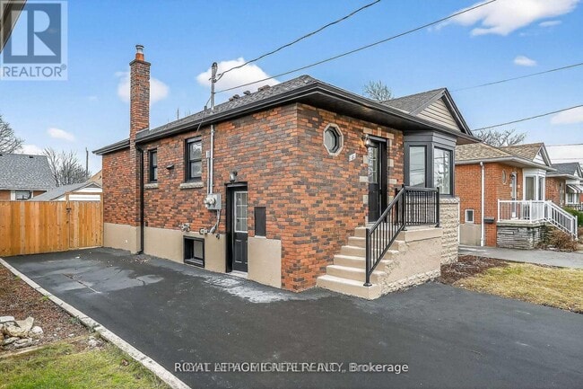 Building Photo - 191 E 32nd St