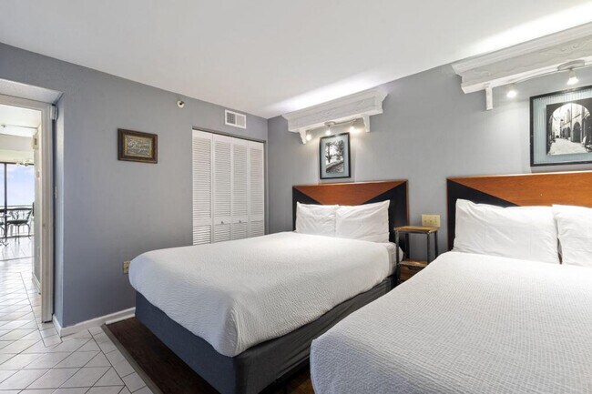 Foto del edificio - 2310 N Ocean Blvd