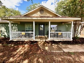 Building Photo - 6305 Sydney Dr