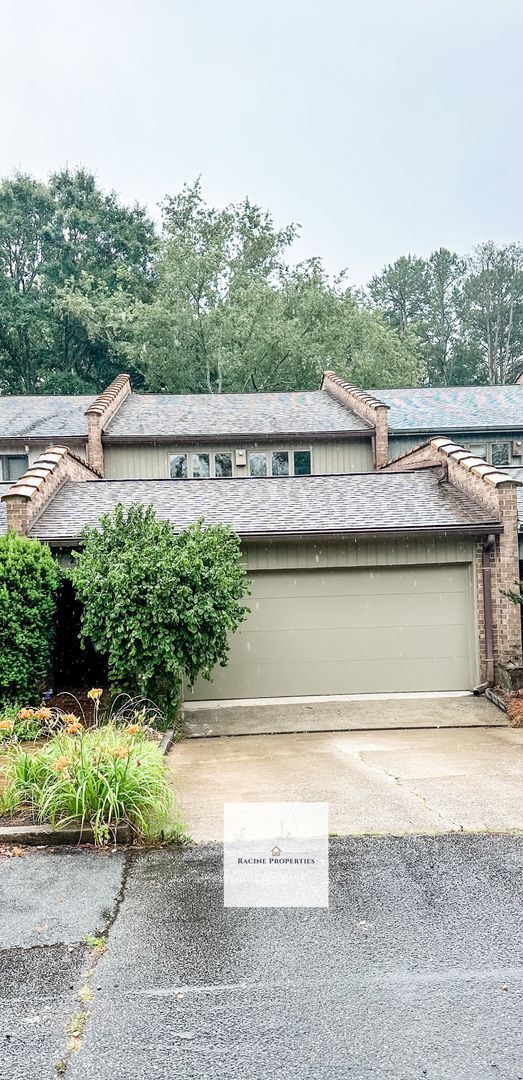 Foto del edificio - Townhouse available on Lake Hartwell—comes with a water view!