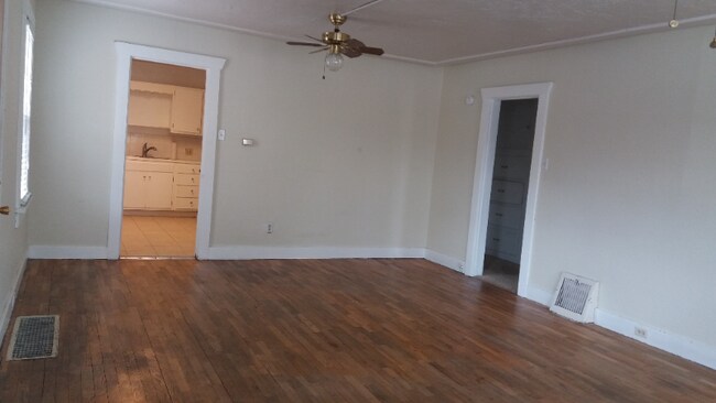 Foto del edificio - 2502 W Pikes Peak Ave