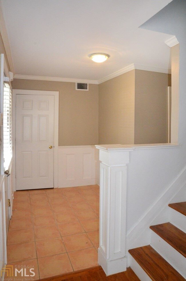 Foto del edificio - 5995 Exeter Cir