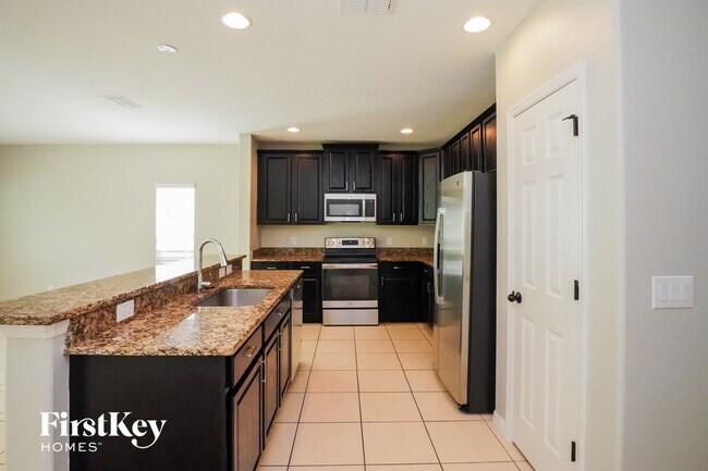 Building Photo - 3734 Briarwood Estates Cir