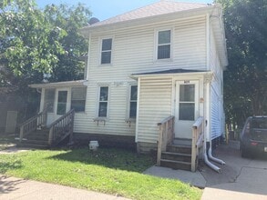 Building Photo - 825 Wilson Ave