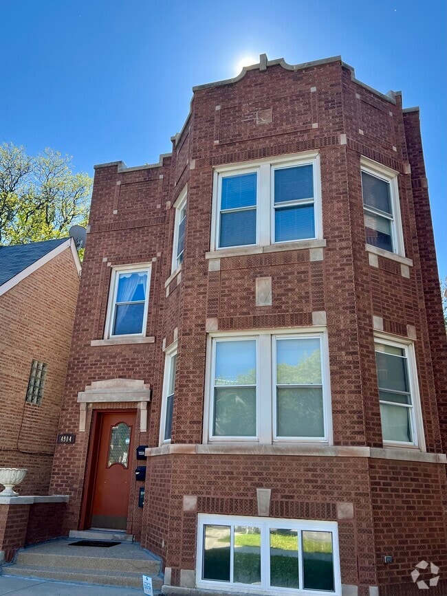 Building Photo - 4904 N Marmora Ave