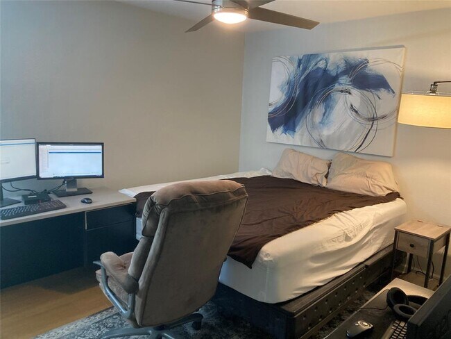 Foto del edificio - 10616 Mellow Ln