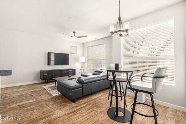 Foto del edificio - Lovely unit at Mira Vista Condominiums