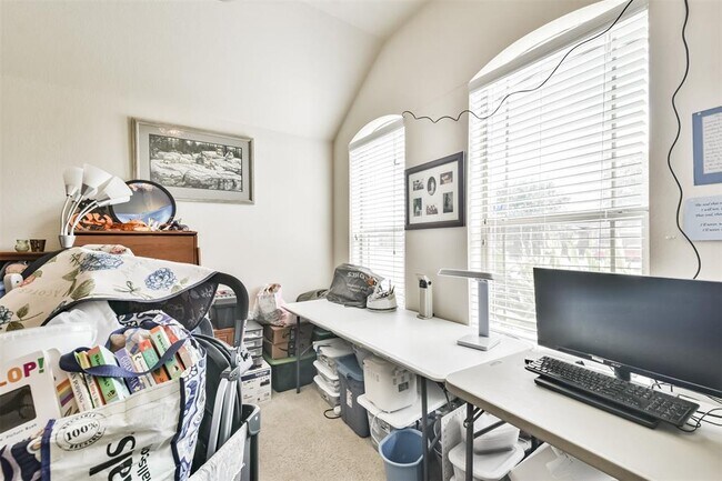 Foto del edificio - 2835 Lockeridge Pines Dr