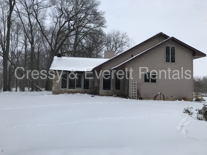 Primary Photo - 2425 Hochberger Rd