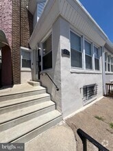 Building Photo - 6713 Guyer Ave
