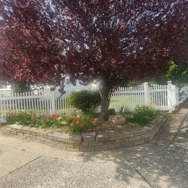 Foto del edificio - 30 Montgomery Ave