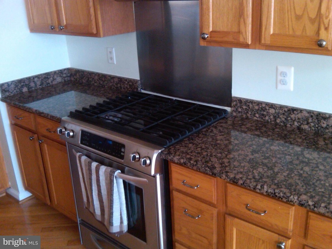 Primary Photo - 21125 Camomile Ct