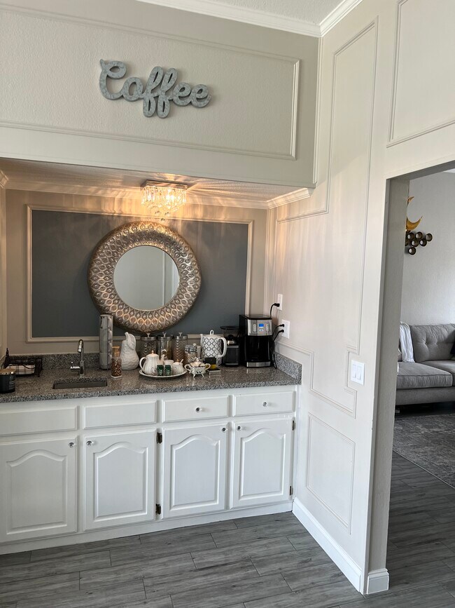 Foto del edificio - 408 N Kylie Ln